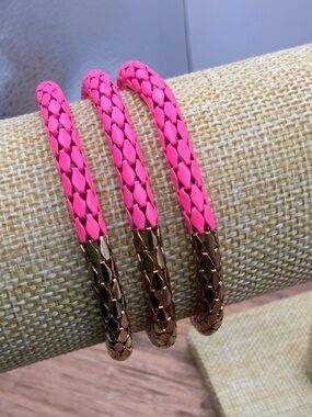 Plunder Design Lilly Claire Hot Pink Braided Rose Gold Ends Bracelet